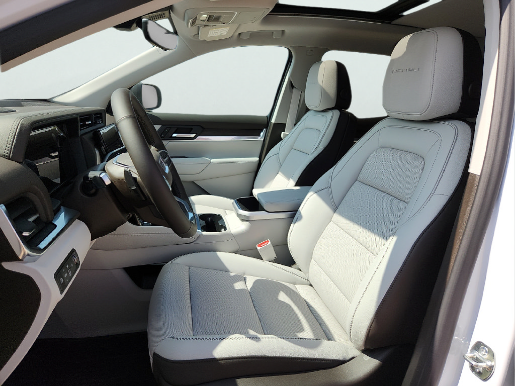 New 2027 GMC Terrain Denali w/ LPO, Floor Liner Package AWD/4WD image 14