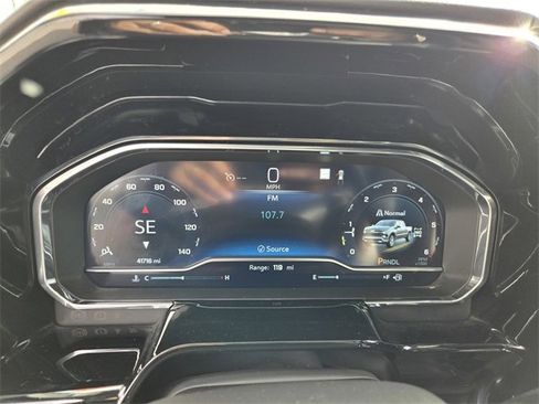 Used 2023 Chevrolet Silverado 1500 LT image 22