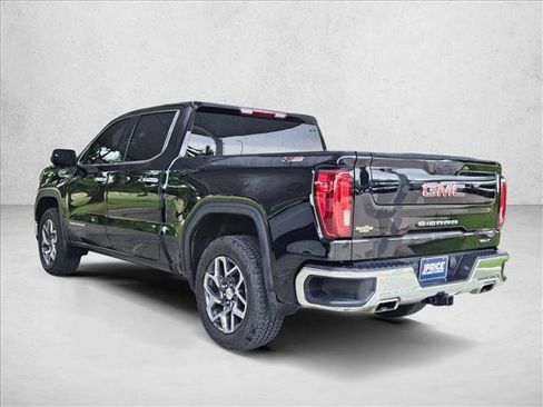 Used 2023 GMC Sierra 1500 SLT AWD/4WD image 8
