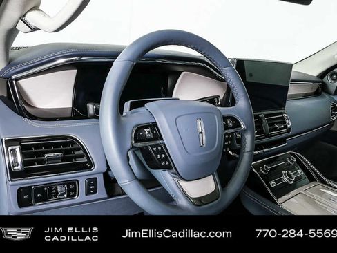 Used 2024 Lincoln Navigator L Black Label image 4