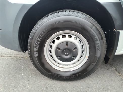 Used 2023 Mercedes-Benz Sprinter 2500 image 10