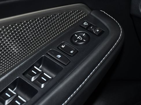 Certified 2024 Acura MDX SH-AWD w/ Technology Package image 33
