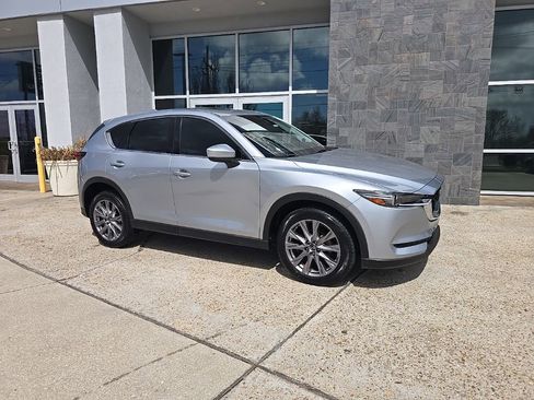 Used 2019 MAZDA CX-5 Grand Touring image 2