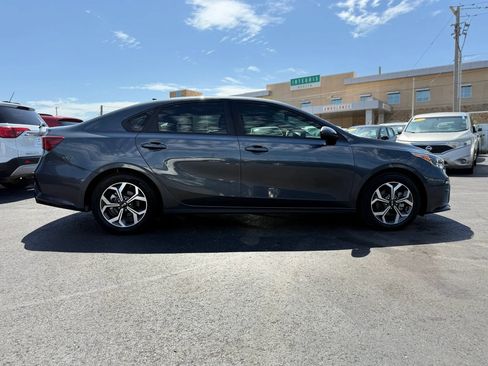 Used 2020 Kia Forte LXS FWD image 2
