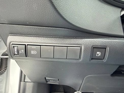 Used 2024 Toyota Corolla LE FWD image 17