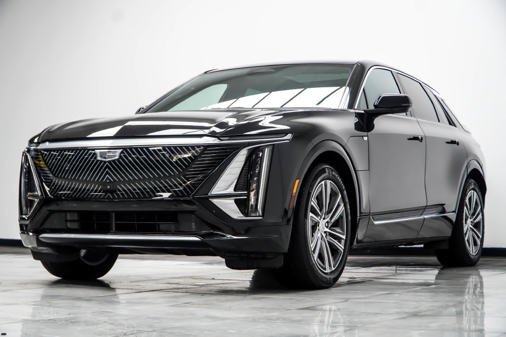 Used 2024 Cadillac Lyriq Luxury RWD image 12