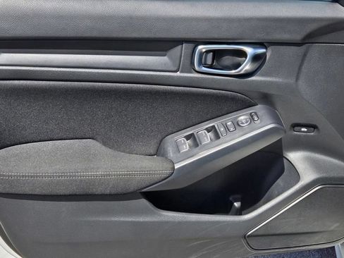 Used 2025 Honda Civic LX image 15