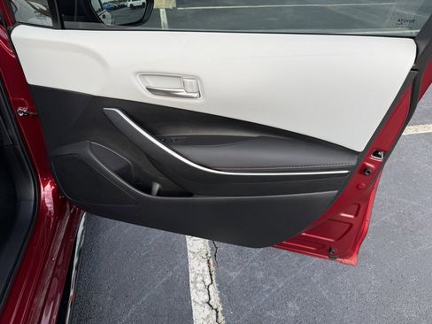 Certified 2025 Toyota Corolla SE image 36