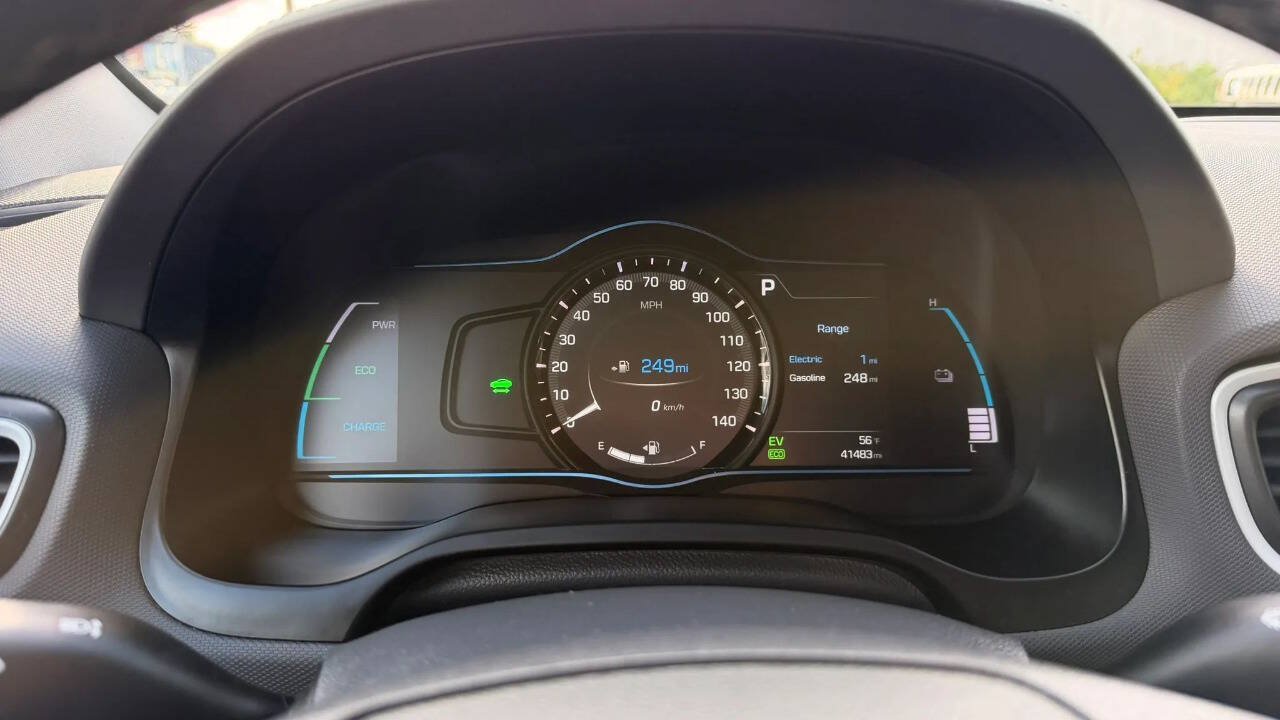 Used 2019 Hyundai Ioniq Limited FWD image 12