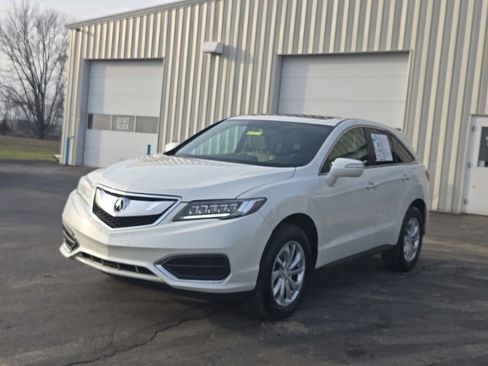 Used 2018 Acura RDX AWD image 3