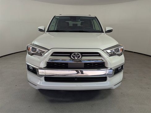 Used 2024 Toyota 4Runner Limited image 2