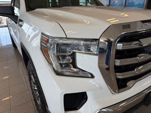 Used 2021 GMC Sierra 1500 SLE image 10