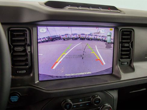 Used 2025 Ford Bronco Big Bend w/ Black Diamond Package AWD/4WD image 14