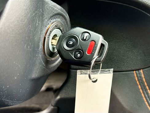 Used 2021 Subaru Crosstrek 2.0i Premium image 9