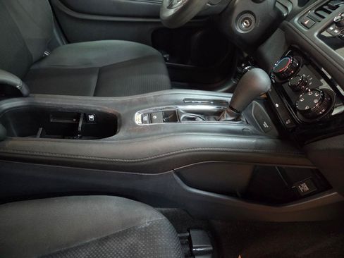Used 2020 Honda HR-V LX image 25