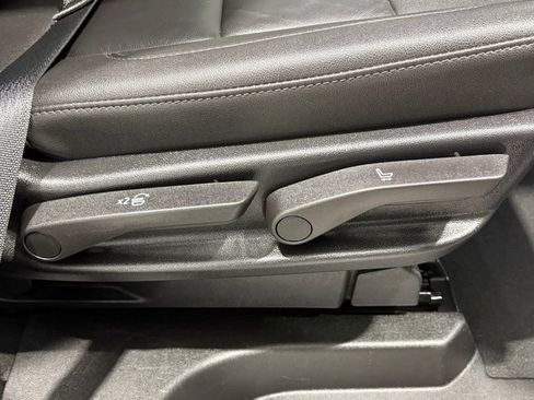 Used 2024 Chevrolet Tahoe LT image 24