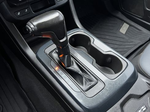 Used 2019 Chevrolet Colorado Z71 image 28