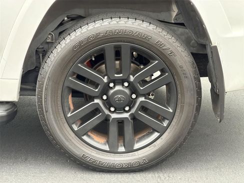 Used 2022 Toyota 4Runner TRD Sport w/ Technology Package AWD/4WD image 10