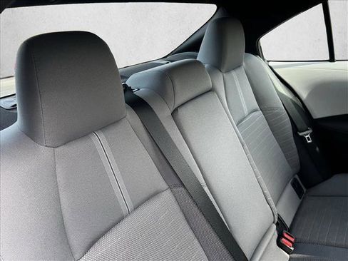 Certified 2025 Toyota Corolla SE image 21