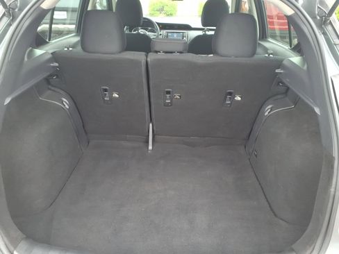 Used 2021 Nissan Kicks S FWD image 18