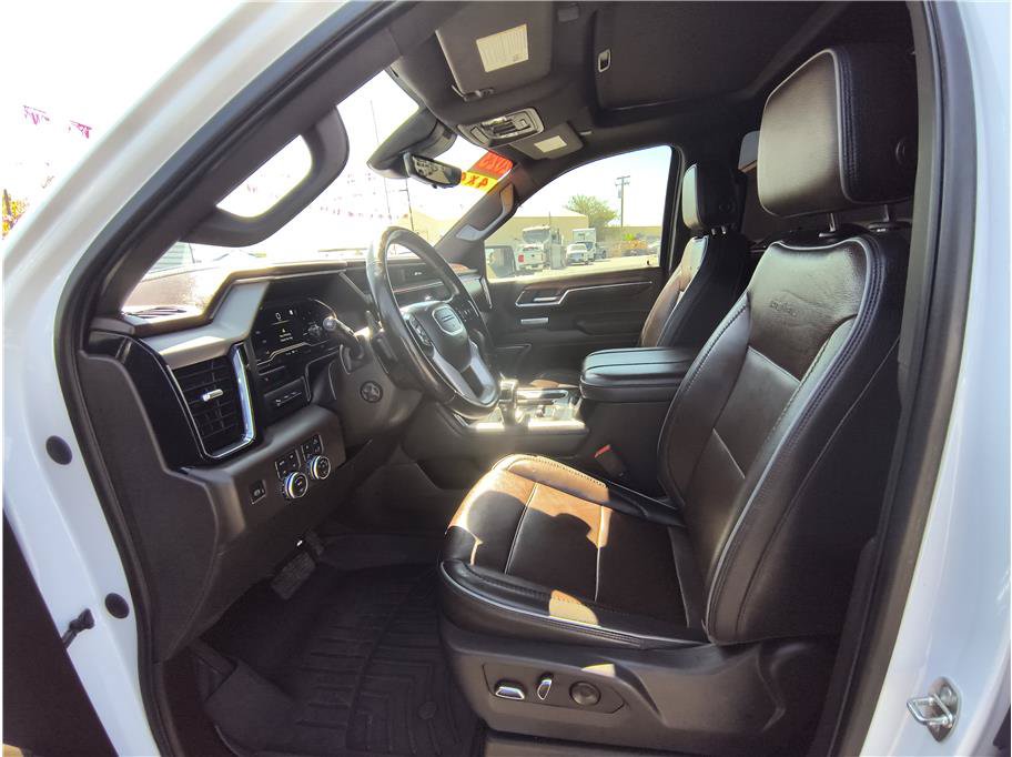 Used 2023 GMC Sierra 1500 Denali w/ Denali Reserve Package AWD/4WD image 9