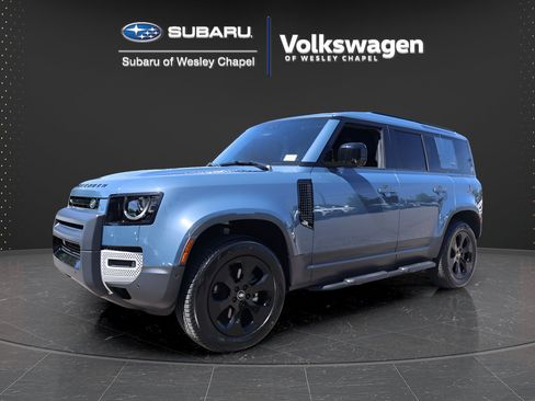 Used 2024 Land Rover Defender 110 S AWD/4WD image 3