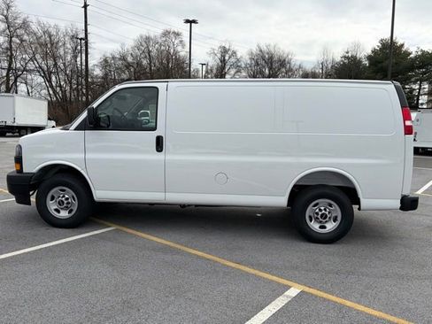 New 2026 GMC Savana 2500 w/ Driver Convenience Package image 4