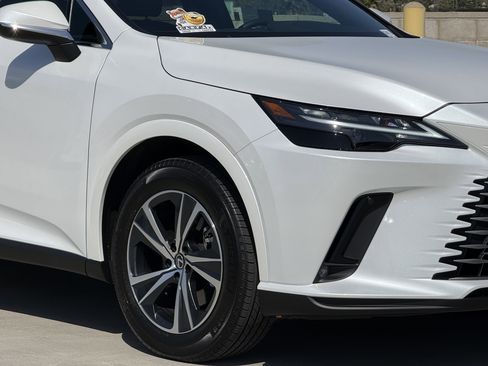 Used 2025 Lexus RX 350 FWD w/ Accessory Package image 4