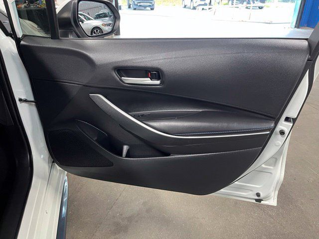 Used 2020 Toyota Corolla SE w/ Carpet Mat Package (TMS) FWD image 13