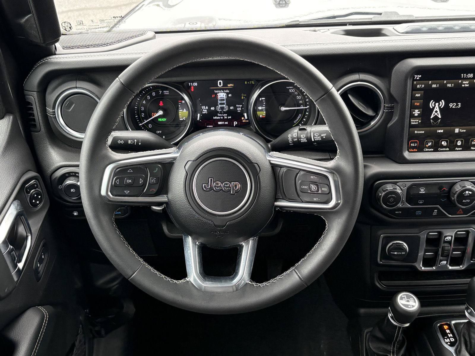 Used 2023 Jeep Wrangler Unlimited Sahara AWD/4WD image 6