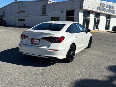 Used 2022 Honda Civic Sport image 4