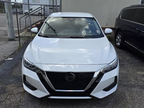 Used 2023 Nissan Sentra SV FWD image 2