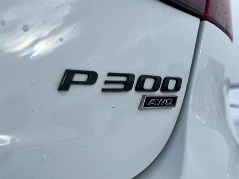 Used 2022 Jaguar XF R-Dynamic SE image 12