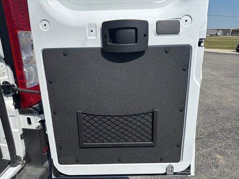 New 2025 RAM ProMaster 2500 w/ Quick Order Package 22G SLT image 21