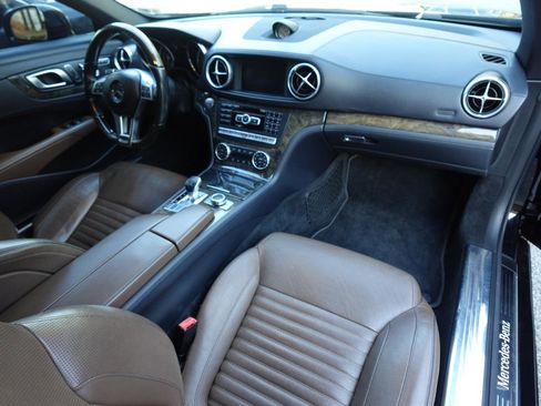 Used 2015 Mercedes-Benz SL 400 image 18