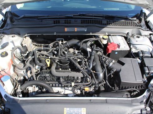 Used 2019 Ford Fusion SEL FWD image 17