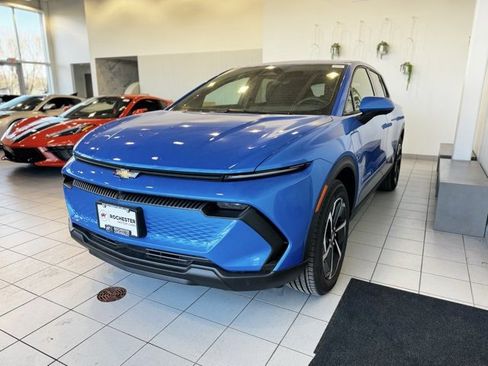 New 2026 Chevrolet Equinox EV LT image 31