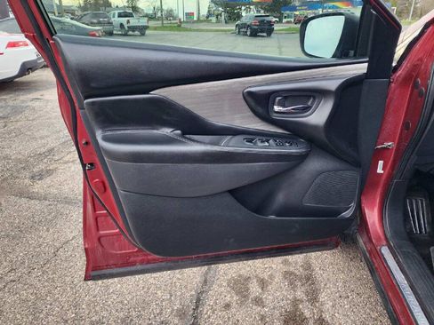 Used 2018 Nissan Murano SV image 8