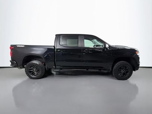 Used 2023 Chevrolet Silverado 1500 LT Trail Boss w/ Protection Package AWD/4WD image 4