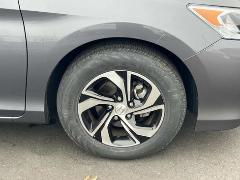 Used 2016 Honda Accord LX image 26