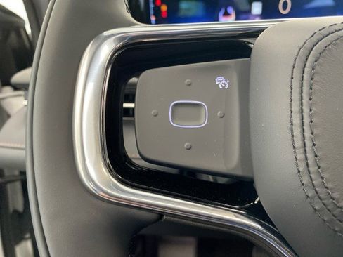 New 2025 Lincoln Nautilus Premier w/ Equipment Group 102A image 19