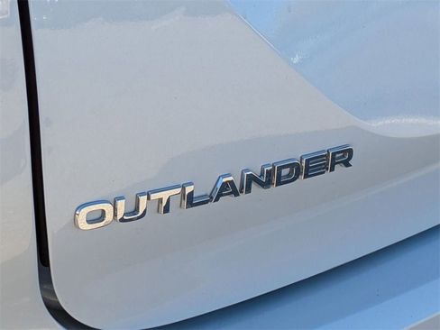 Used 2024 Mitsubishi Outlander Ralliart image 10