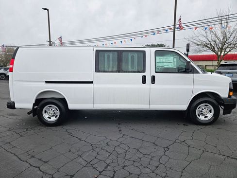 New 2025 Chevrolet Express 2500 Extended w/ Enhanced Convenience Package RWD image 7