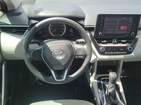 Certified 2022 Toyota Corolla Cross LE FWD image 12
