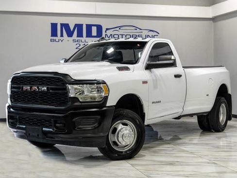 Used 2022 RAM 3500 Tradesman AWD/4WD image 3
