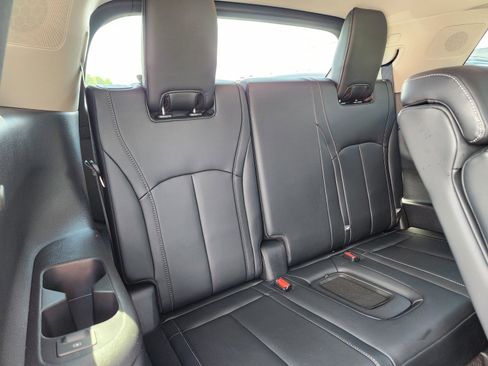 Certified 2023 INFINITI QX60 Luxe w/ Cargo Package AWD/4WD image 15