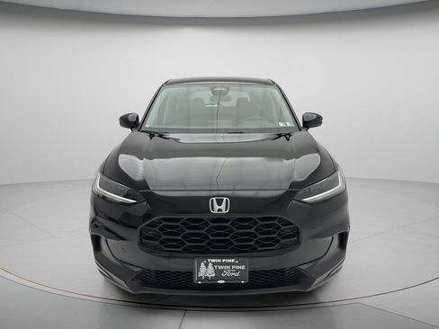 Used 2025 Honda HR-V LX image 2