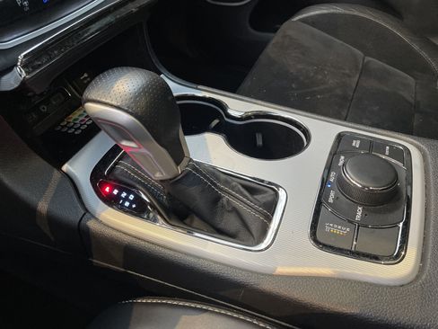 Used 2018 Jeep Grand Cherokee Trackhawk AWD/4WD image 26