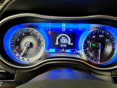 Used 2022 Chrysler 300 S RWD image 14