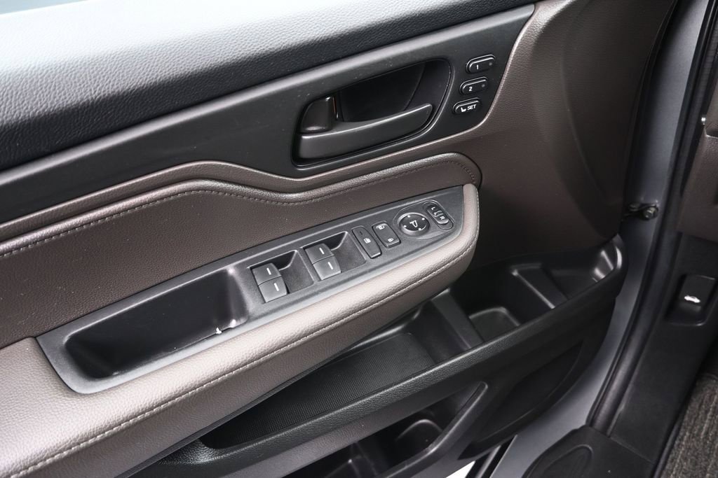 Certified 2024 Honda Odyssey EX-L image 18